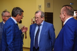 Геннадий Красников выступил перед учеными Южного научного центра РАН.