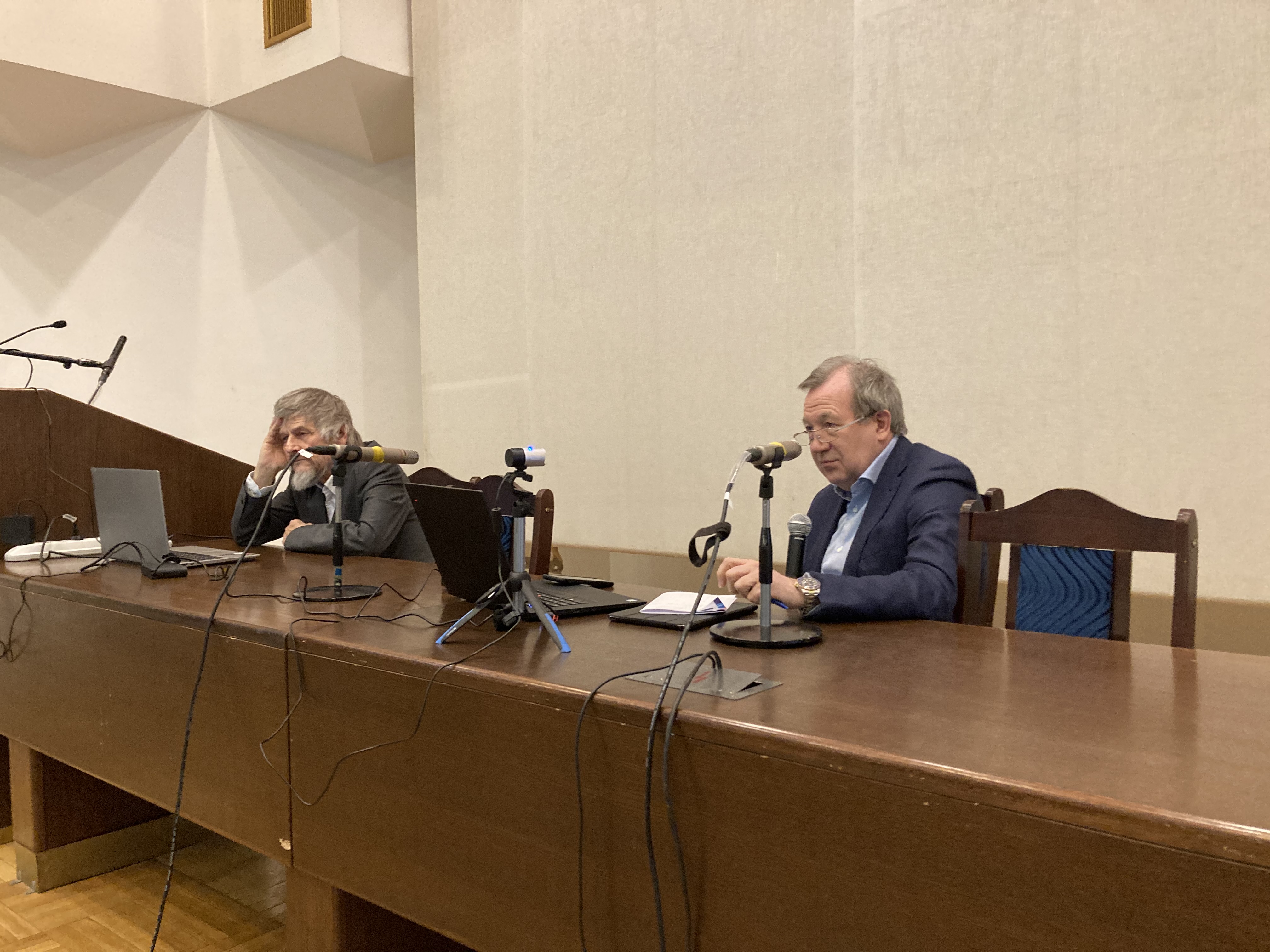 В РАН прошло обсуждение проекта «Система сильного искусственного интеллекта «СИИ-Р1»