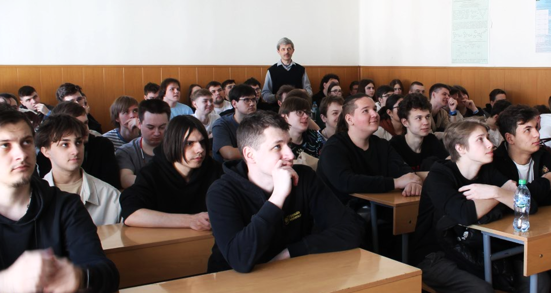 Студентам ИГХТУ представили перспективы работы в НИИМЭ