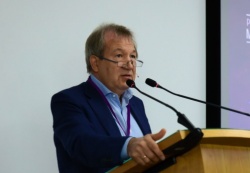 Академик РАН Г.Я. Красников открыл работу Предсессии Российского форума "Микроэлектроника 2021"