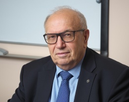 Евгений Сергеевич Горнев рассказал о Школе Молодых Ученых 